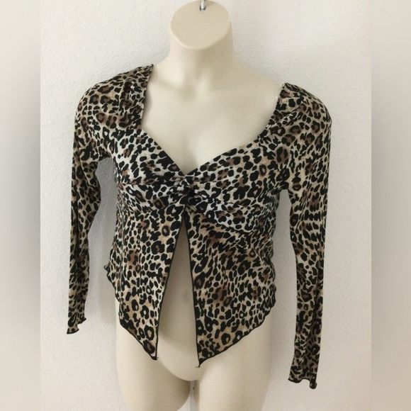 Polly & Esther Tops - Just Polly New York animal print long sleeve cropped top Woman’s XL